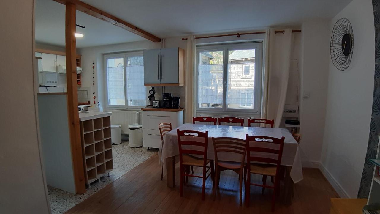 Maison 6-9 Pers Pour Vacances Et Cure Thermale Le Mont-Dore Exterior foto